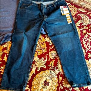 Wrangler Big Men’s blue jeans NWT relax fitting